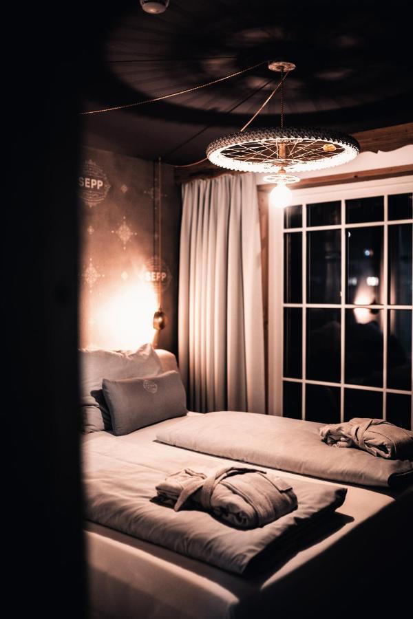 Hotel Sepp - Alpine Boutique Hotel - Adults Only Ab 21 Jahre Maria Alm am Steinernen Meer Bagian luar foto