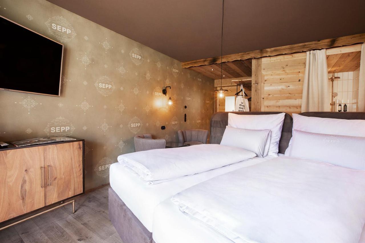 Hotel Sepp - Alpine Boutique Hotel - Adults Only Maria Alm am Steinernen Meer Bagian luar foto